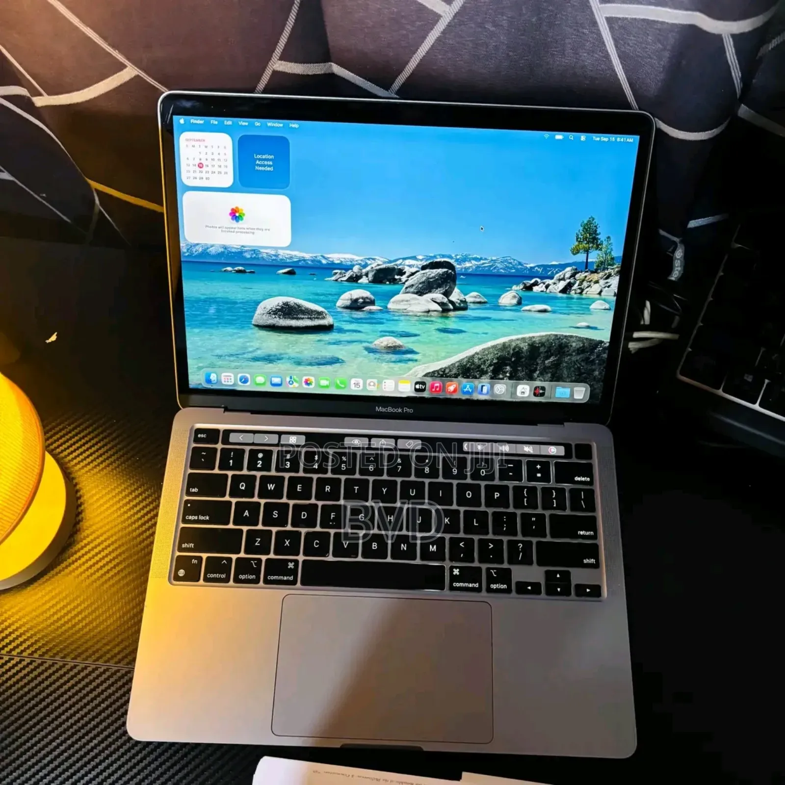 New Laptop Apple MacBook Pro 2020 M1 16GB Apple M1 SSD 512GB