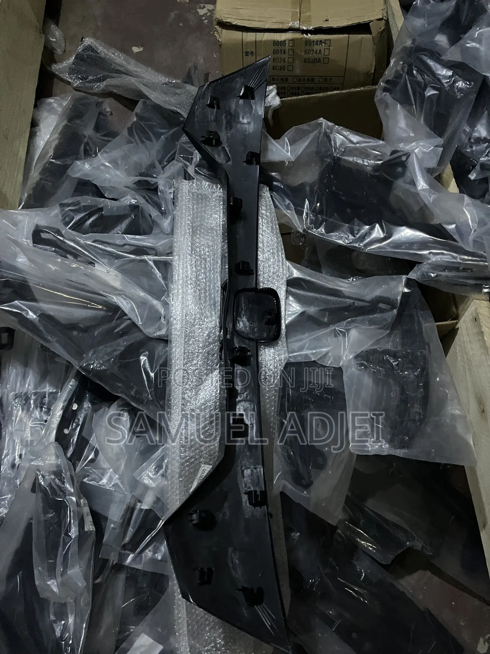 Honda Civic 16 to 18 Boat Moulding