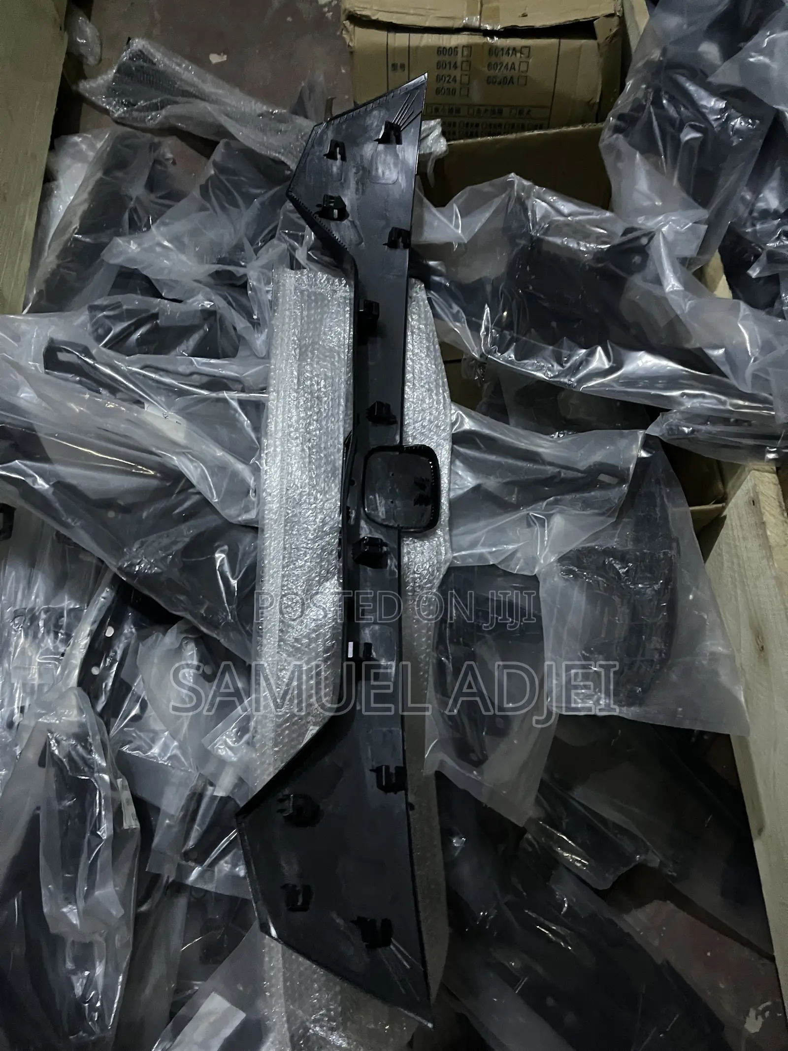 Honda Civic 16 to 18 Boat Moulding