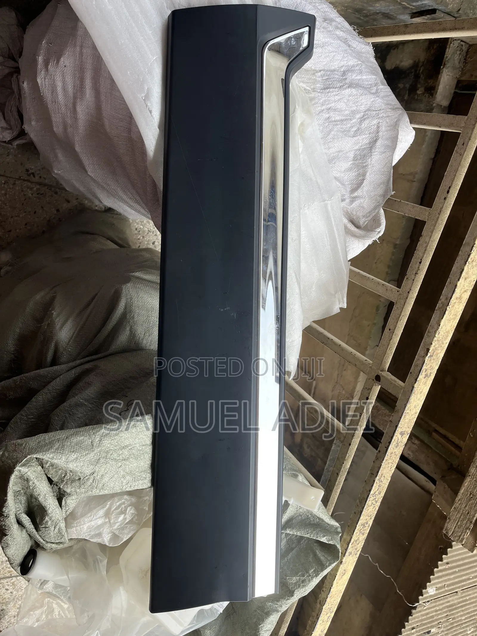 Honda CRV 17 to 2022 Door Moulding Shine.
