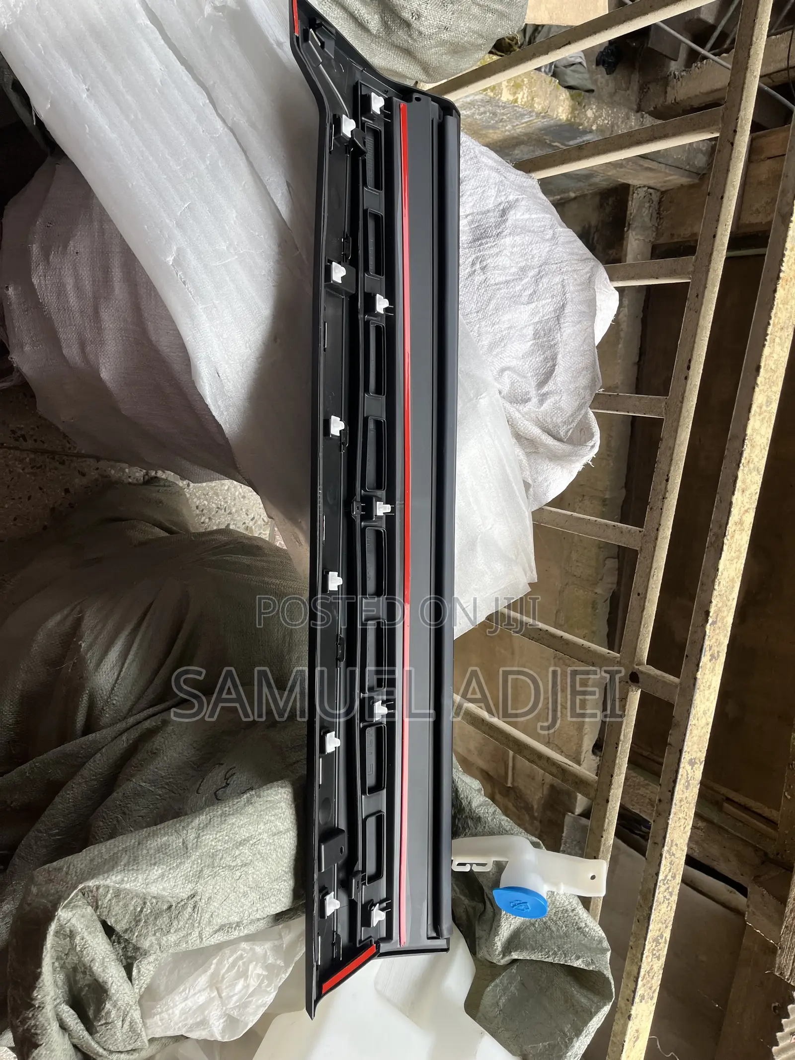 Honda CRV 17 to 2022 Door Moulding Shine.