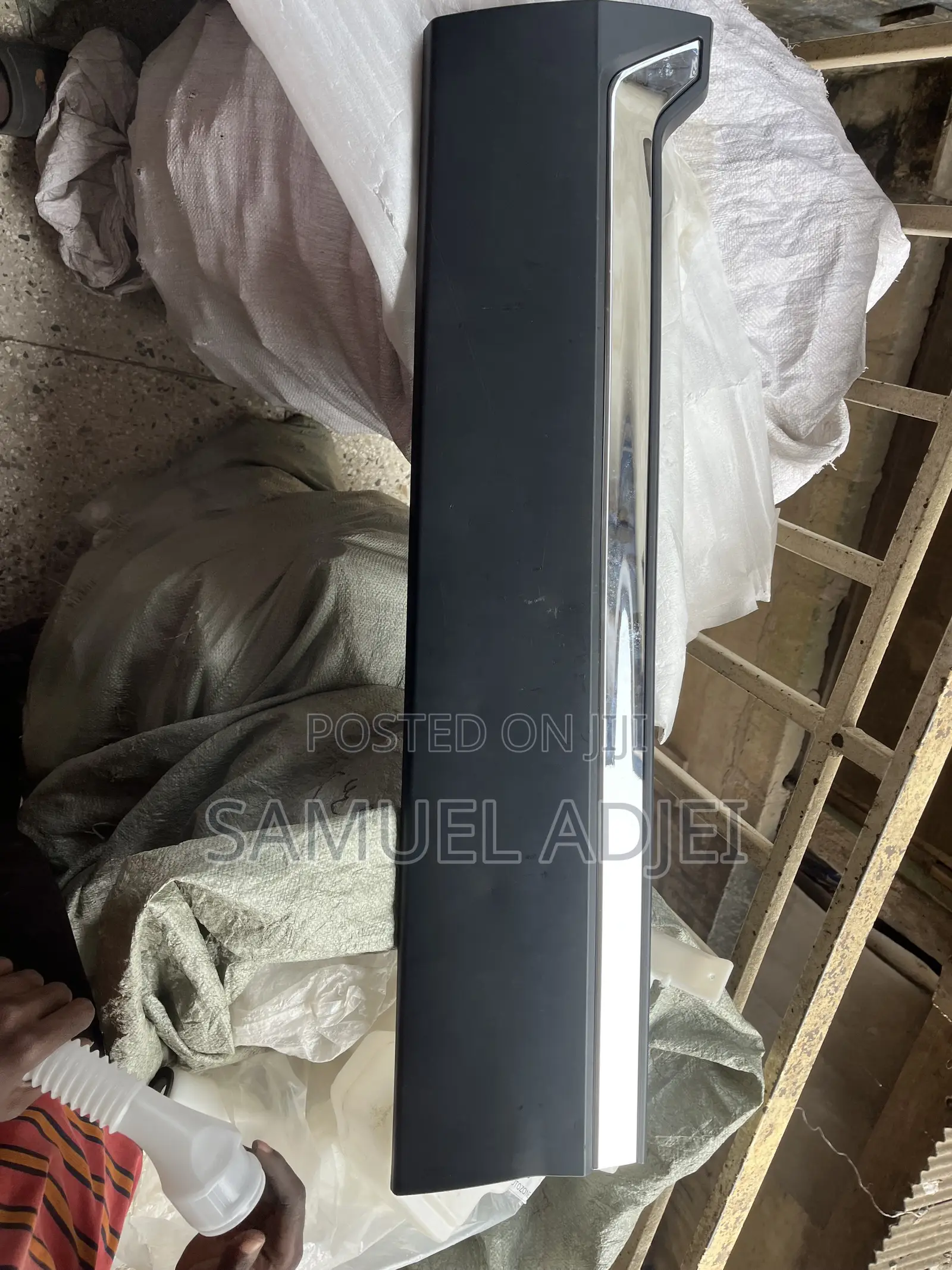 Honda CRV 17 to 2022 Door Moulding Shine.