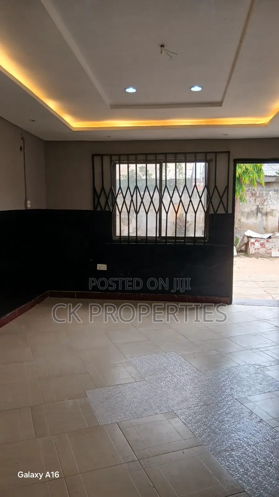 Mini Flat in Parakuo Estate for rent