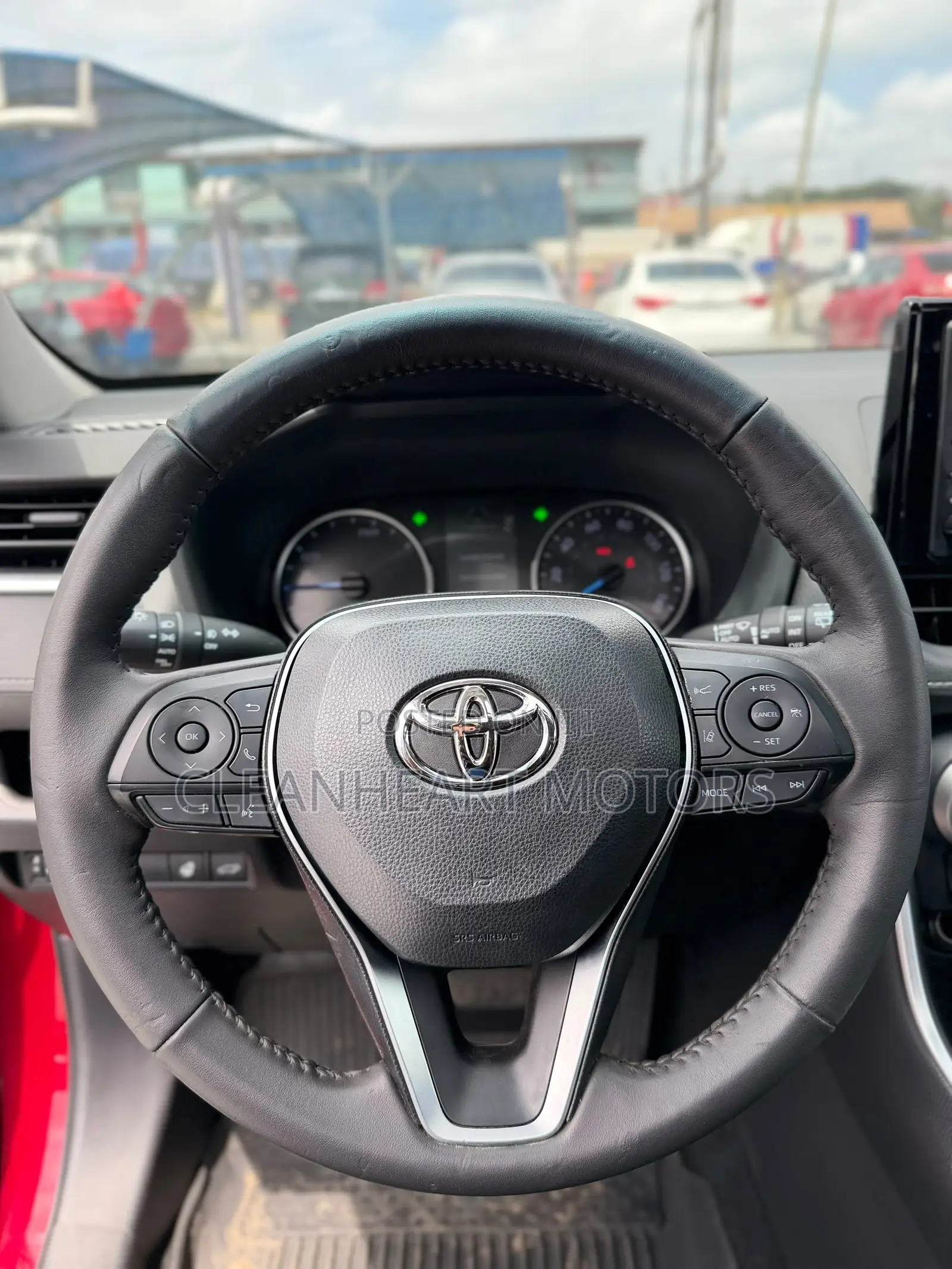 Toyota RAV4 XLE Premium 2021 Red