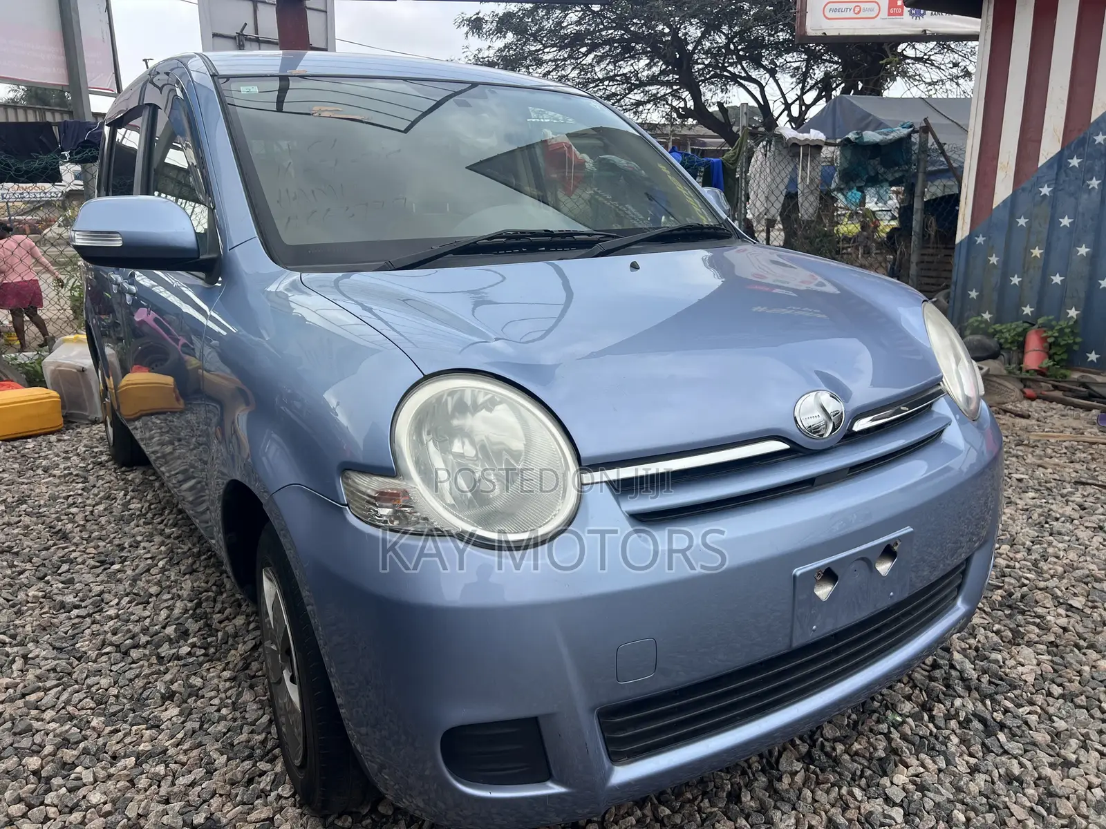 Toyota Sienta 1.5 FWD 2010 Blue