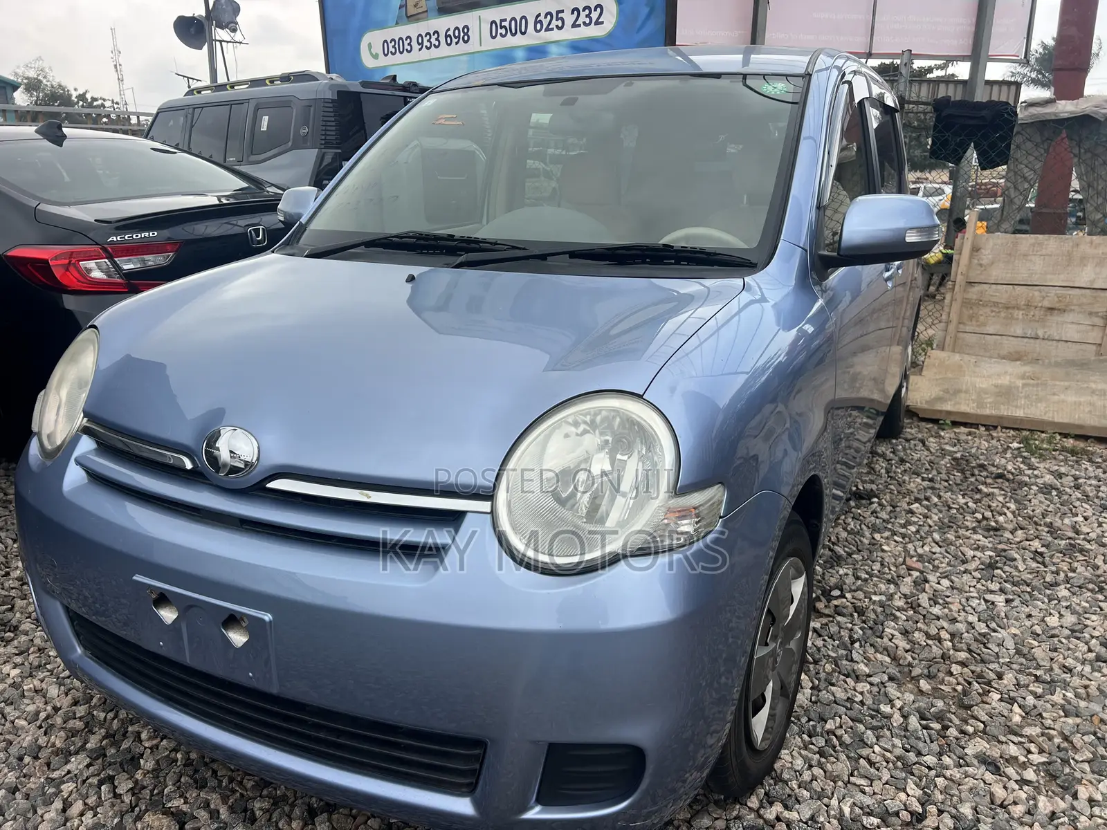 Toyota Sienta 1.5 FWD 2010 Blue