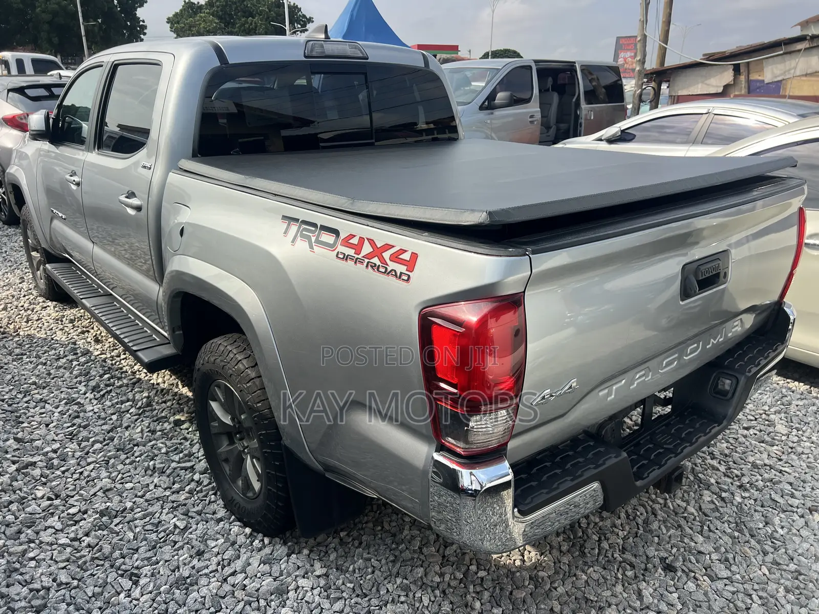 Toyota Tacoma SR5 2018 Gray