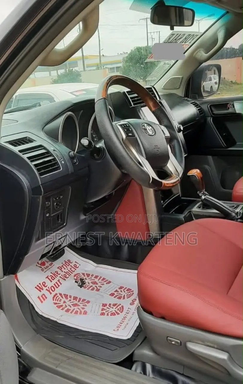 Toyota Land Cruiser Prado 2012 Black