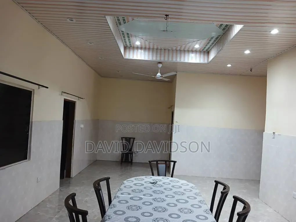 4bdrm Mansion in 4 Bedroom Self, Tema Metropolitan for rent