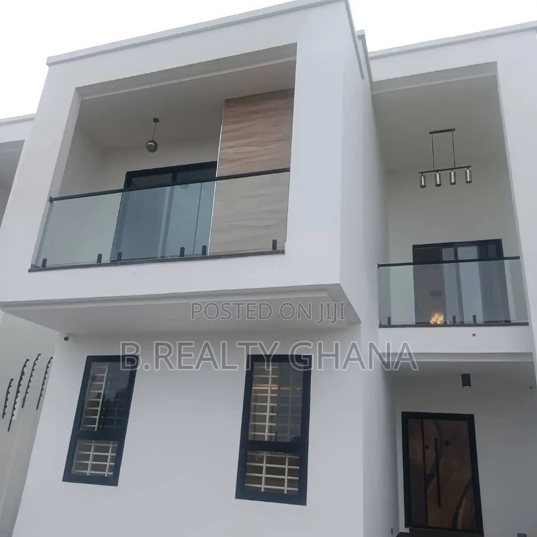 4bdrm House in Sakumono for rent
