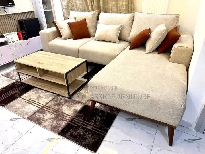 Modern L-Shape Sofa With Chaise Lounge