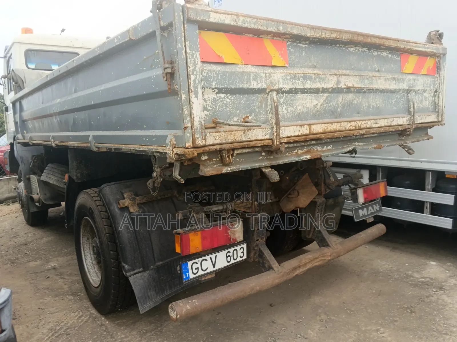 Man Deseil Single Axle 4/4