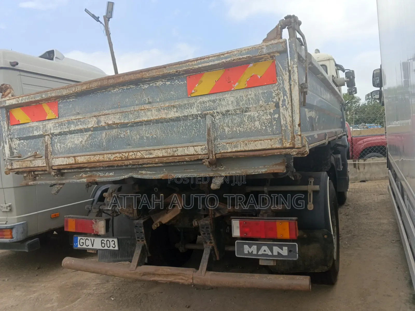 Man Deseil Single Axle 4/4