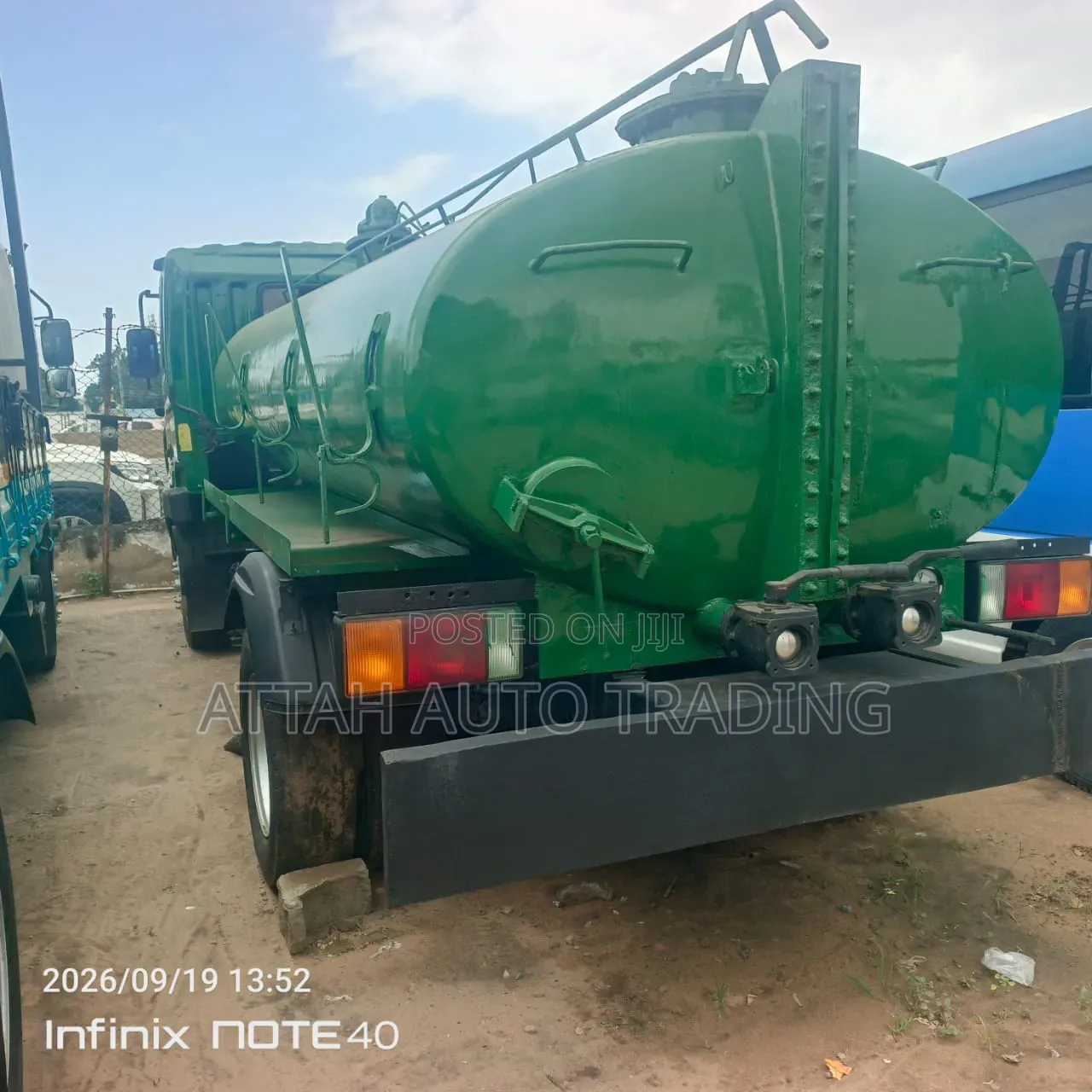 Hyundai Waste Truck 2000 Green