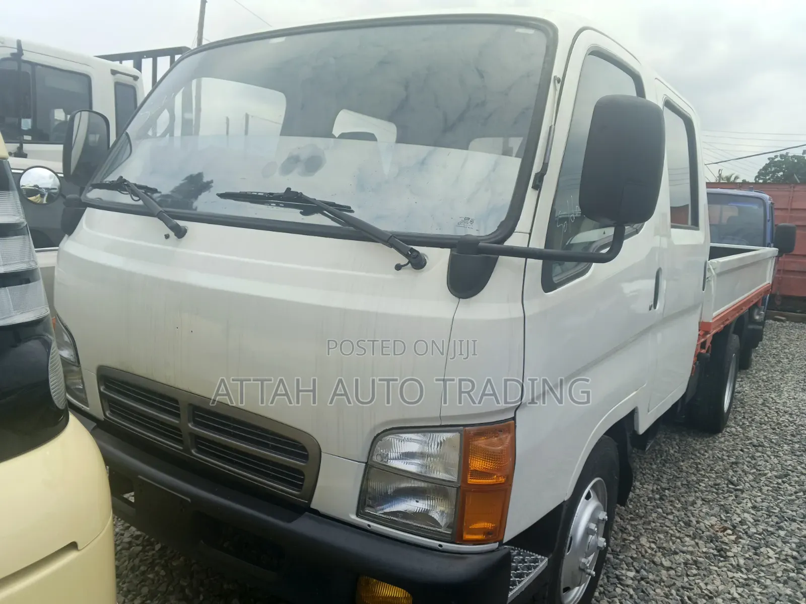 Hyundai 2000 White