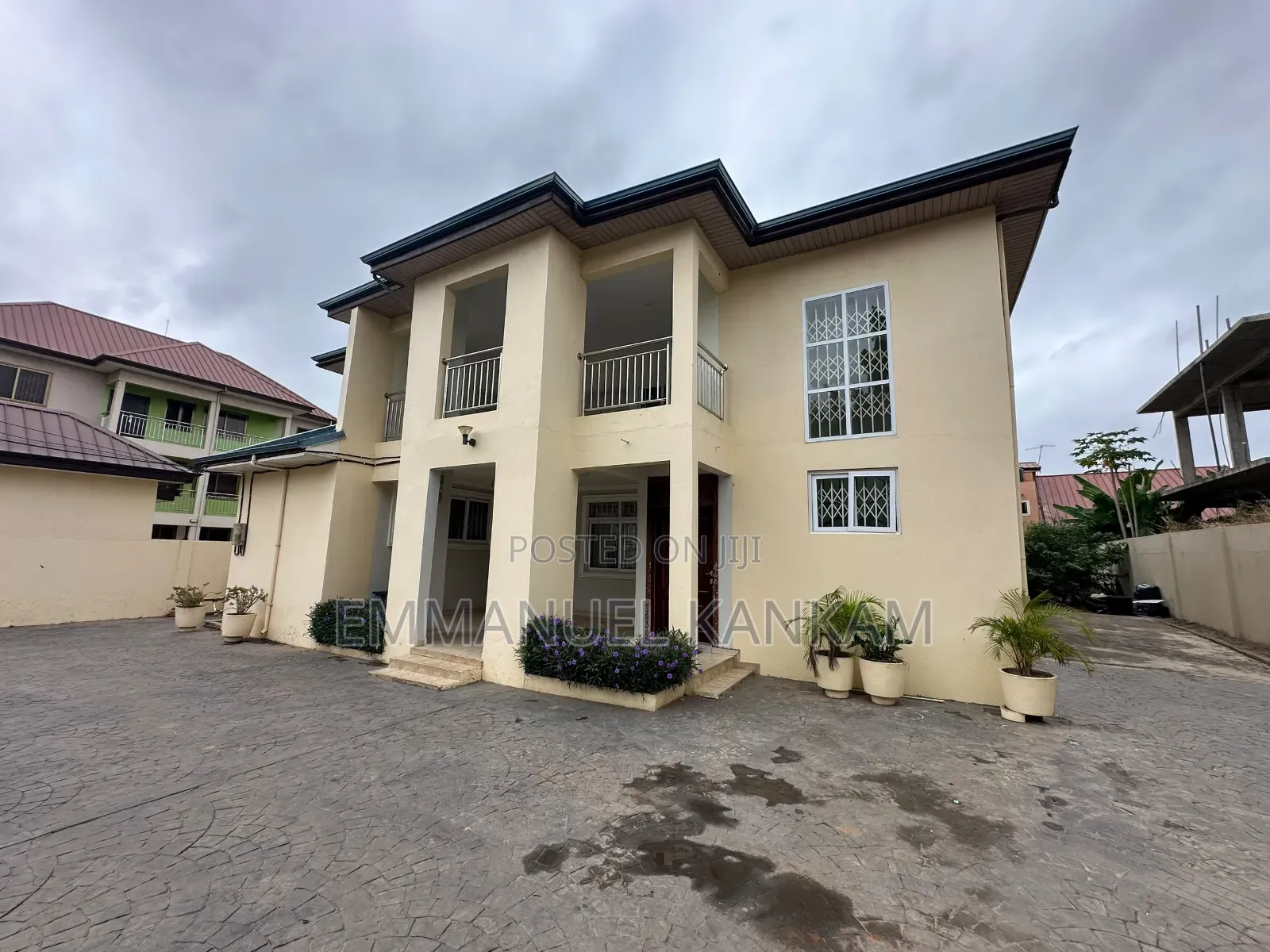 3bdrm Apartment in American House for rent