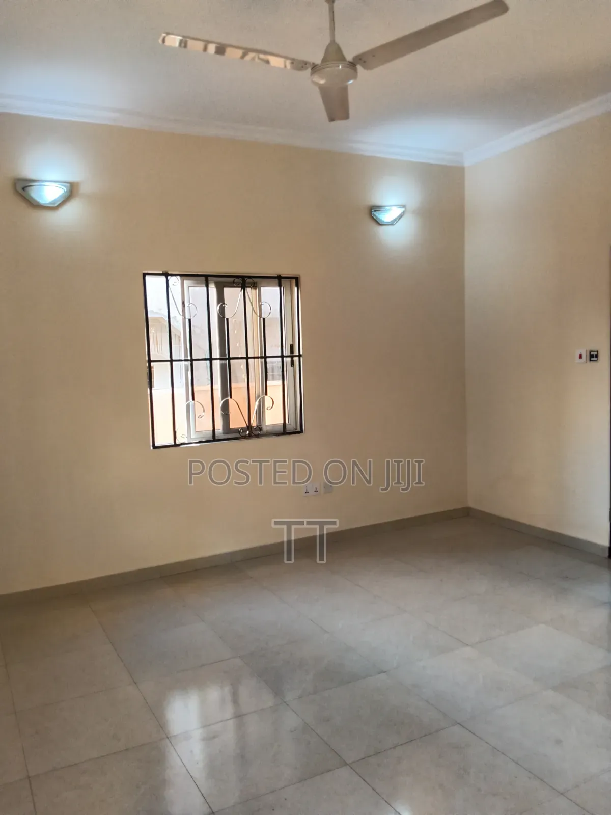 4bdrm House in Shell Sign Board, Coca Cola for rent