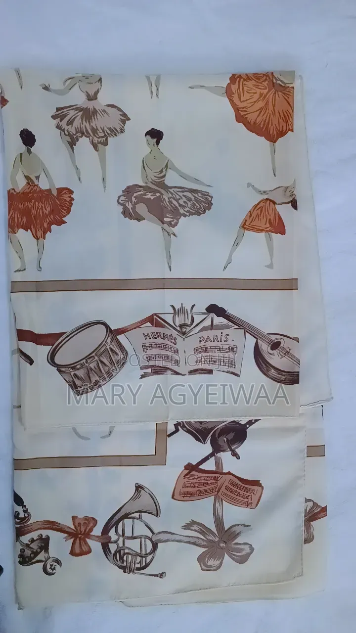Elegant Silk Scarf for Women – Multipurpose Fashion Scarf