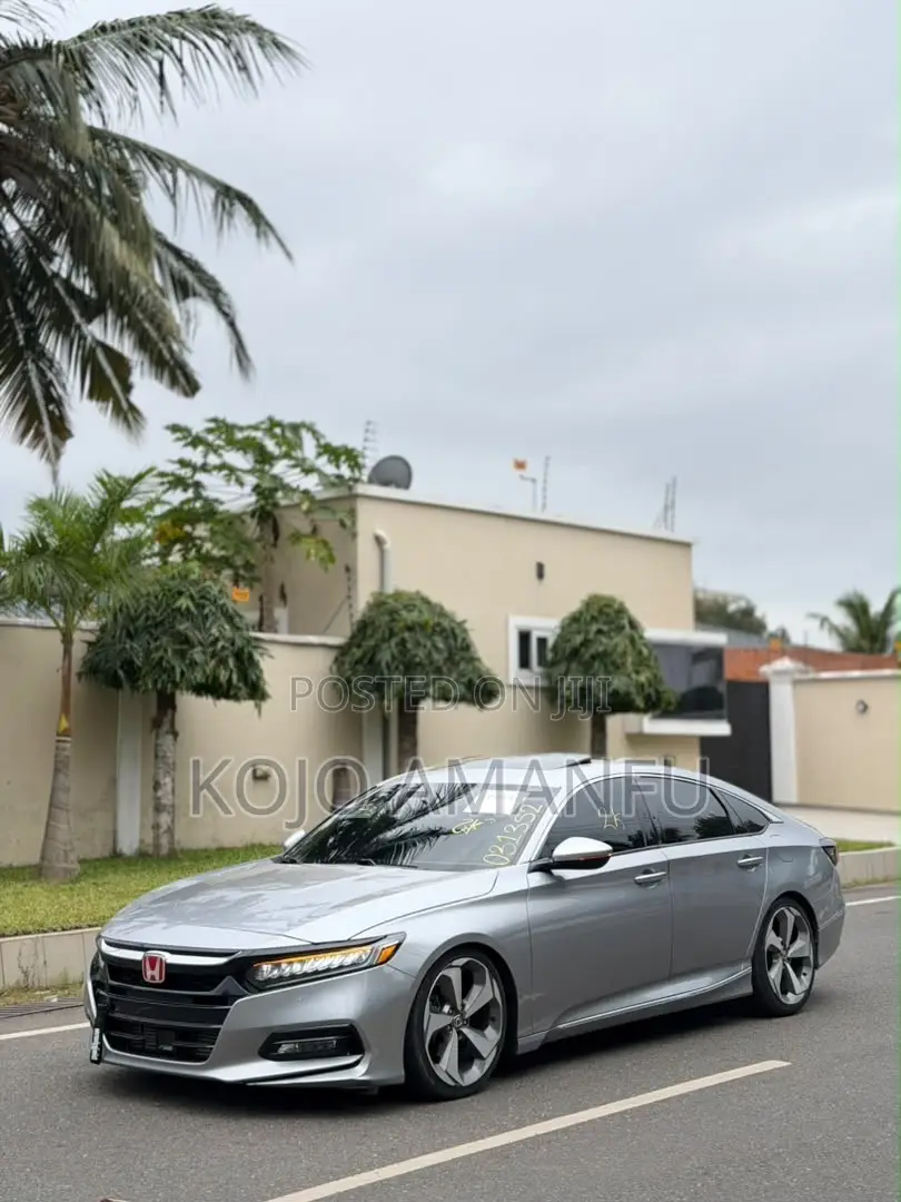 Honda Accord Touring 2.0T 2020 Silver