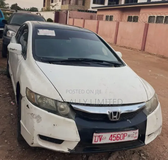 Honda Civic 1.8 DX-VP Automatic 2009 White