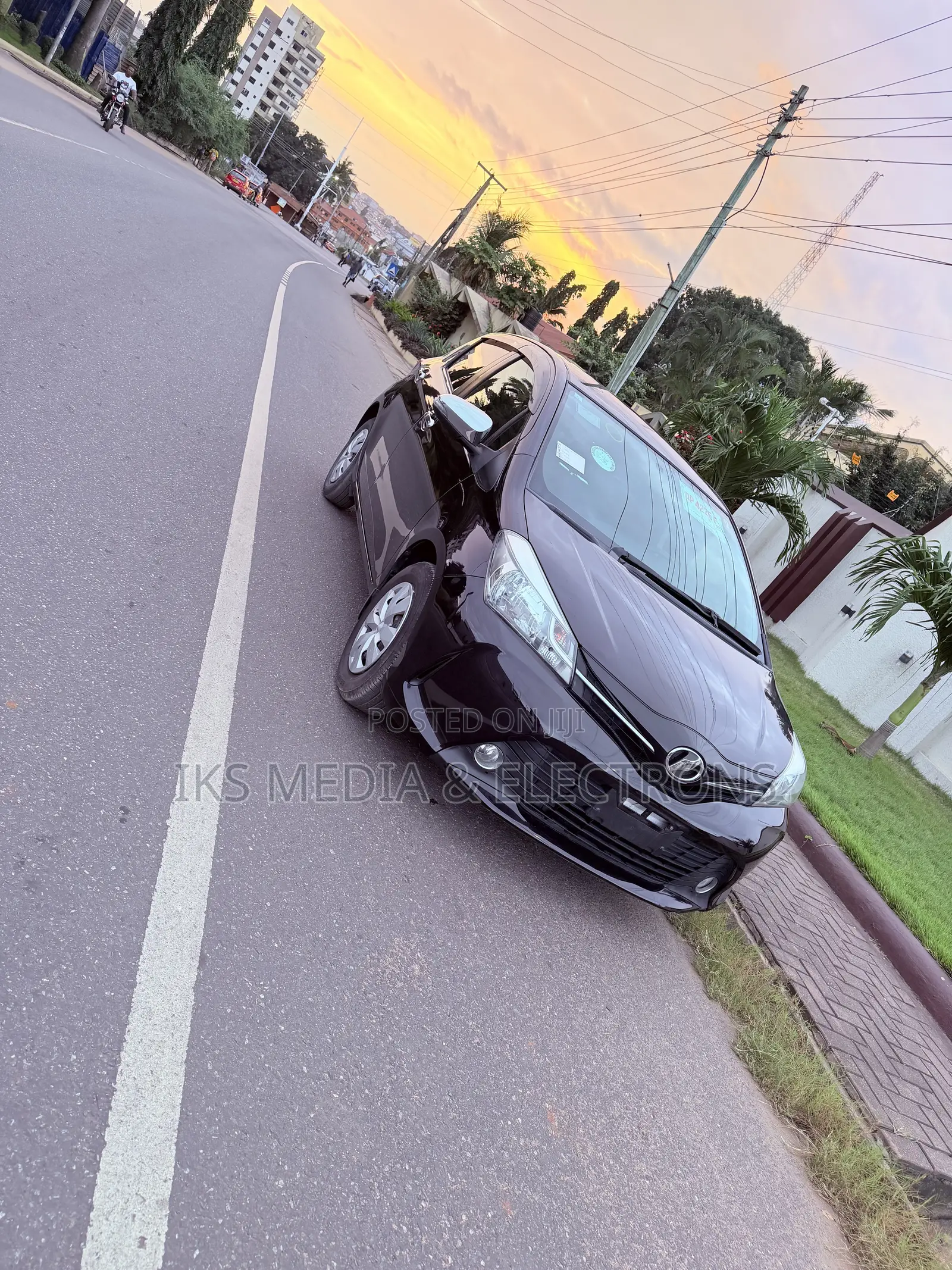 Toyota Vitz 2015 Black