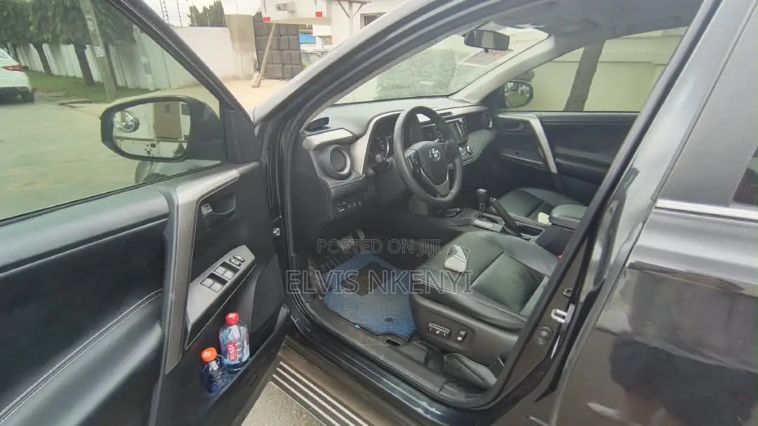 Toyota RAV4 Limited AWD 2019 Black