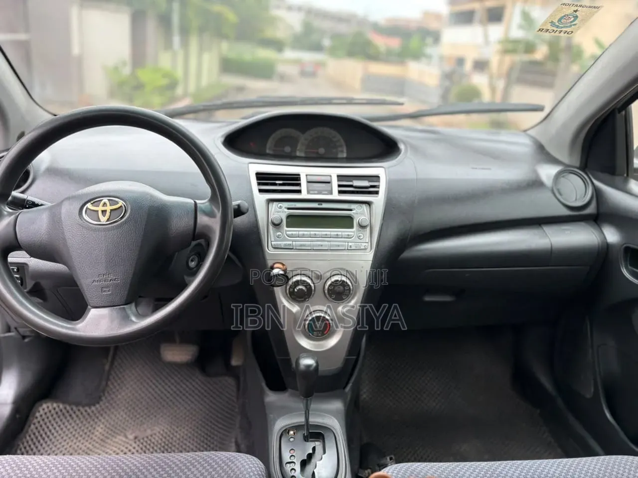 Toyota Yaris 2010 Silver