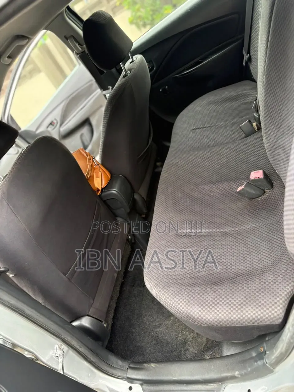 Toyota Yaris 2010 Silver