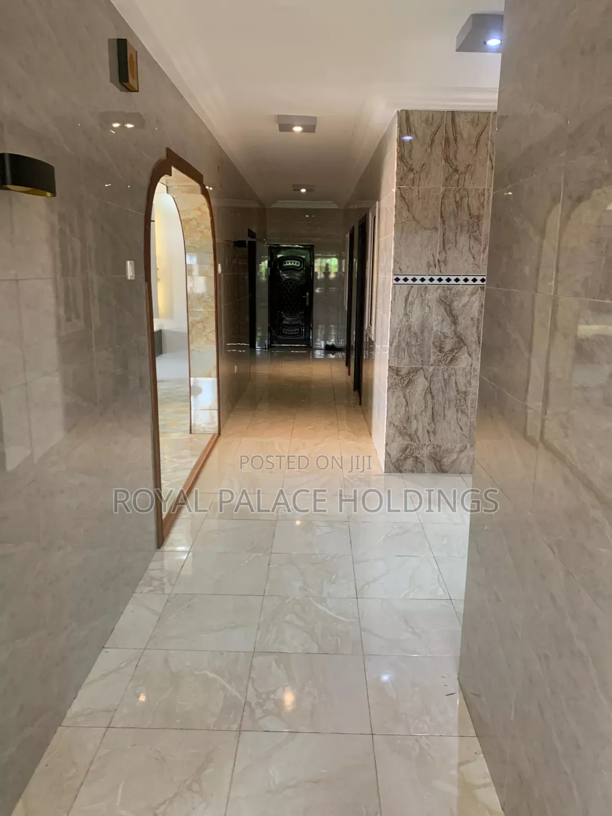 Furnished 7bdrm Duplex in School Junction for rent