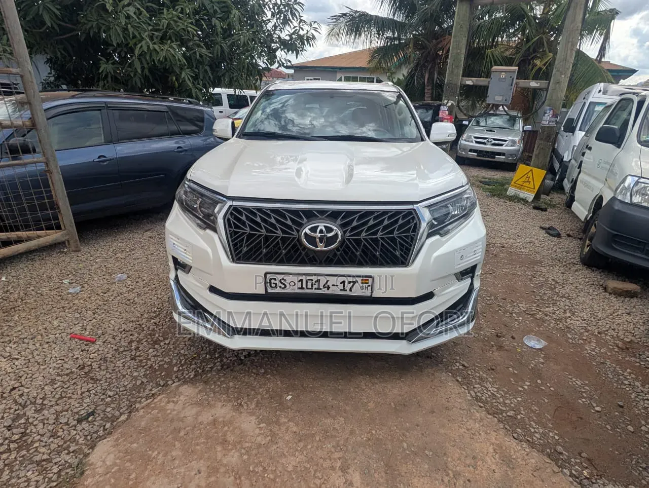 Toyota Land Cruiser Prado 2012 White