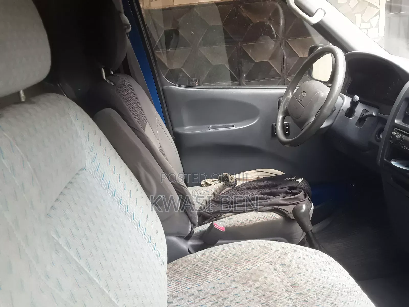 Toyota HiAce 2008 Blue