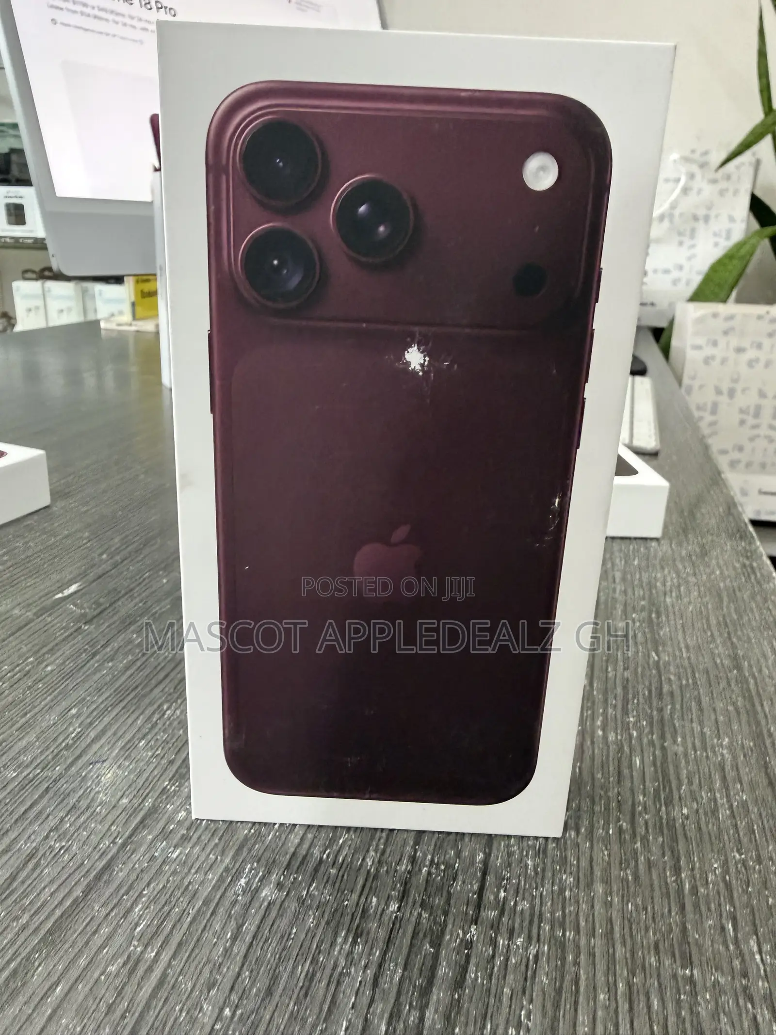 New Apple iPhone 18 Pro Max 256 GB Red