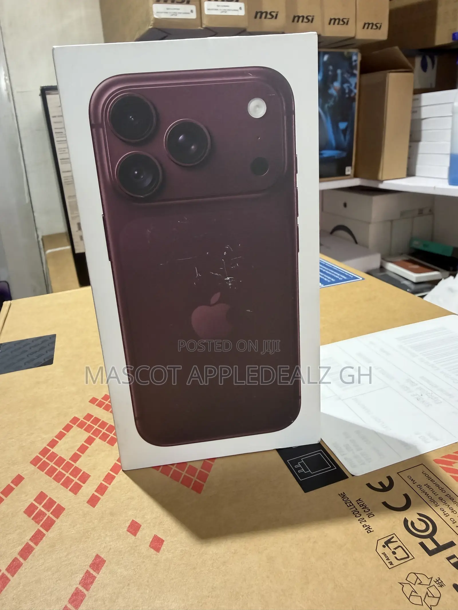 New Apple iPhone 18 Pro 256 GB Red