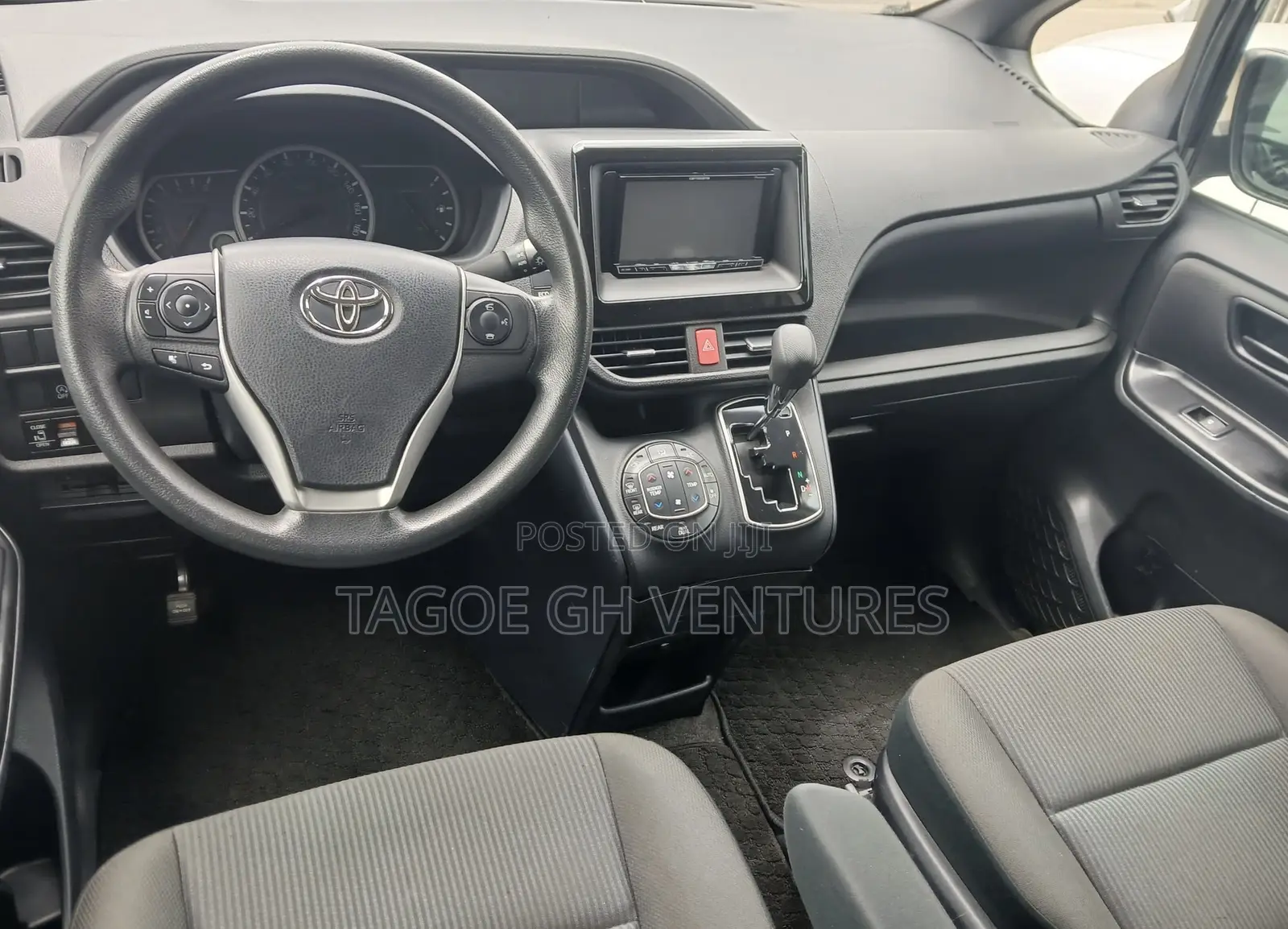 Toyota Voxy 2015 Black