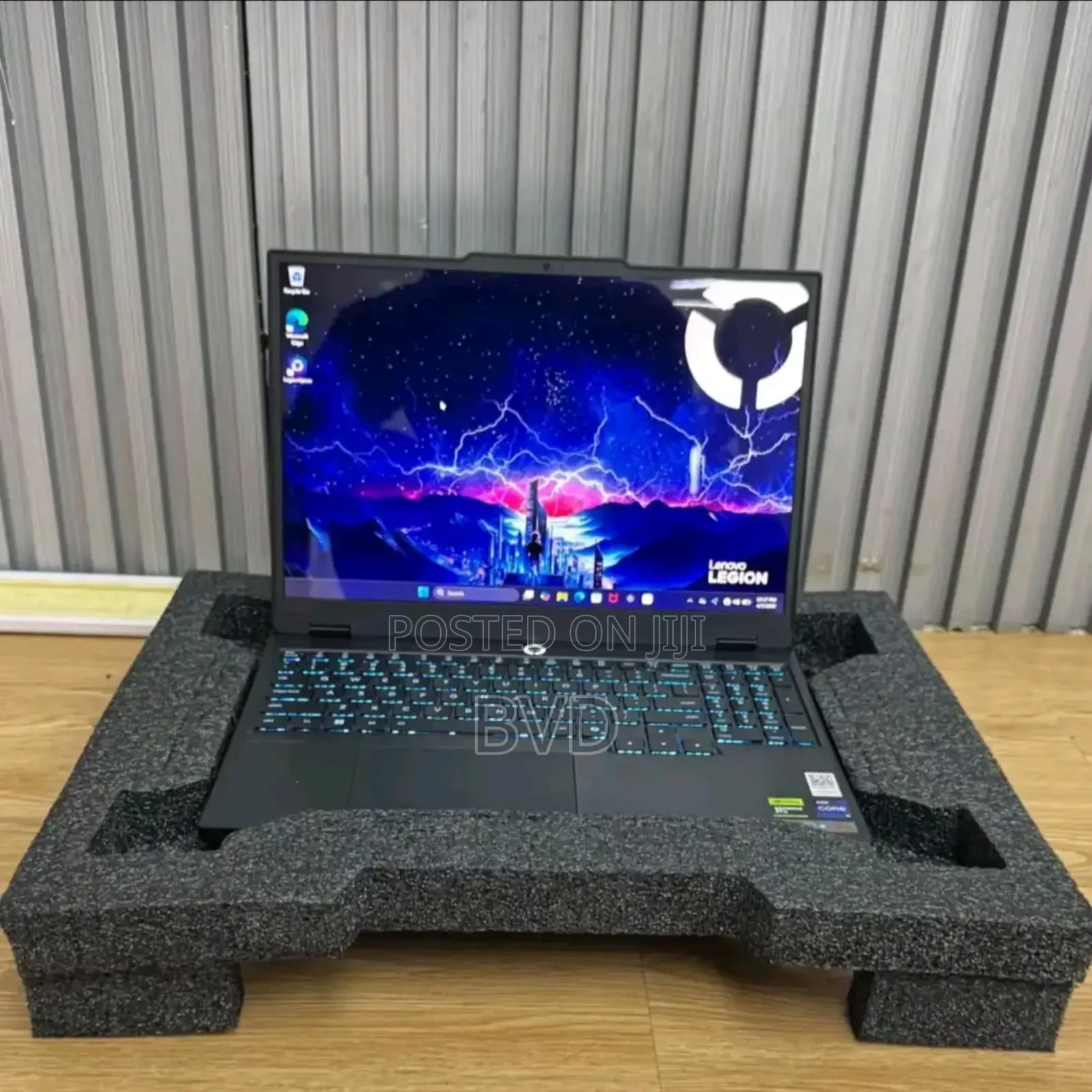 New Laptop Lenovo Legion 7 32GB Intel Core i9 SSD 1T