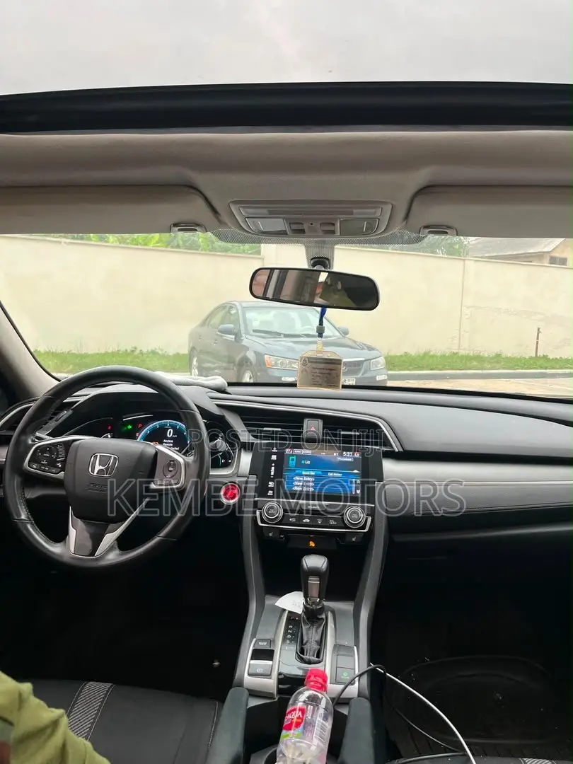 Honda Civic 2017 White