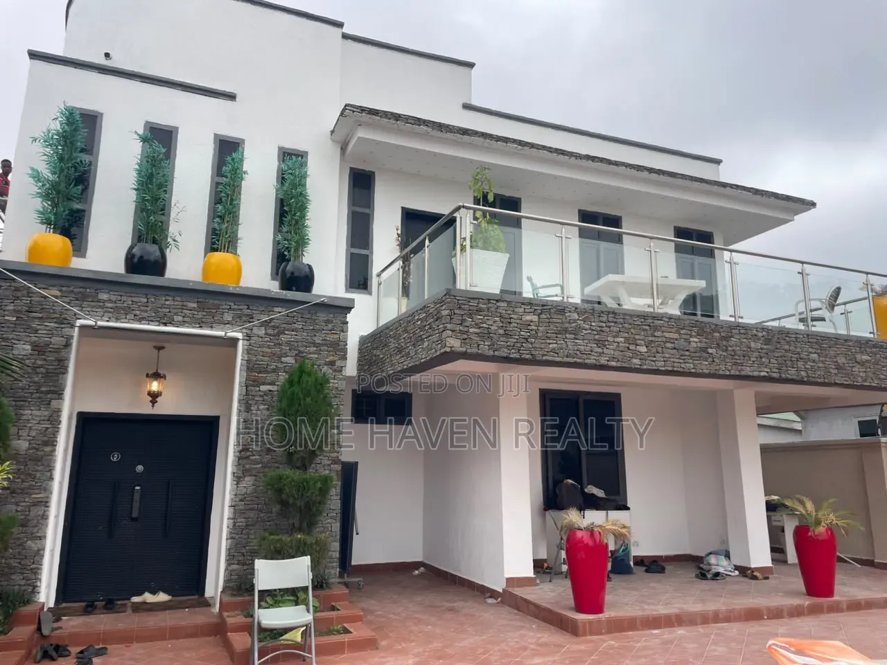 Furnished 4bdrm House in 7 Days Top Hill, Ofankor for sale