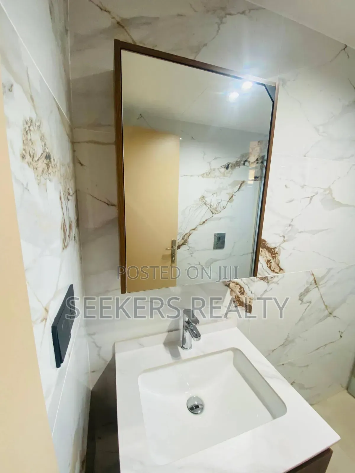 Furnished 1bdrm Apartment in Seekers Realty, Dzorwulu for rent
