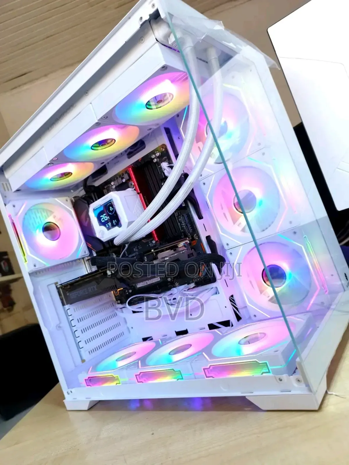 New Desktop Computer MSI Aegis X 16GB AMD Ryzen 7 SSD 1T