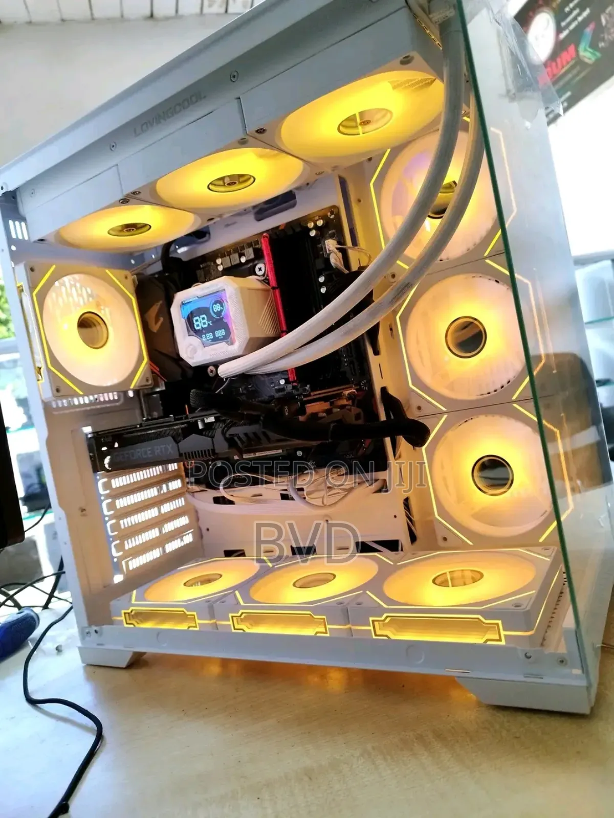 New Desktop Computer MSI Aegis X 16GB AMD Ryzen 7 SSD 1T