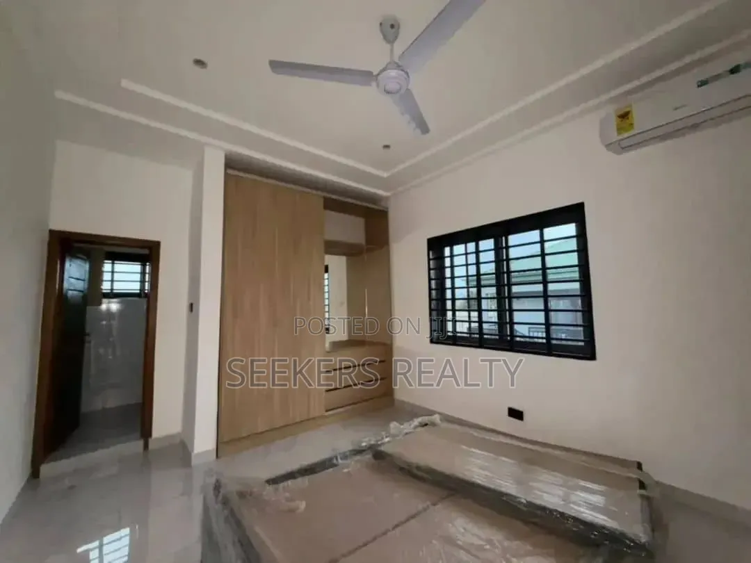 4bdrm House in Seekers Realty, School Junction for sale