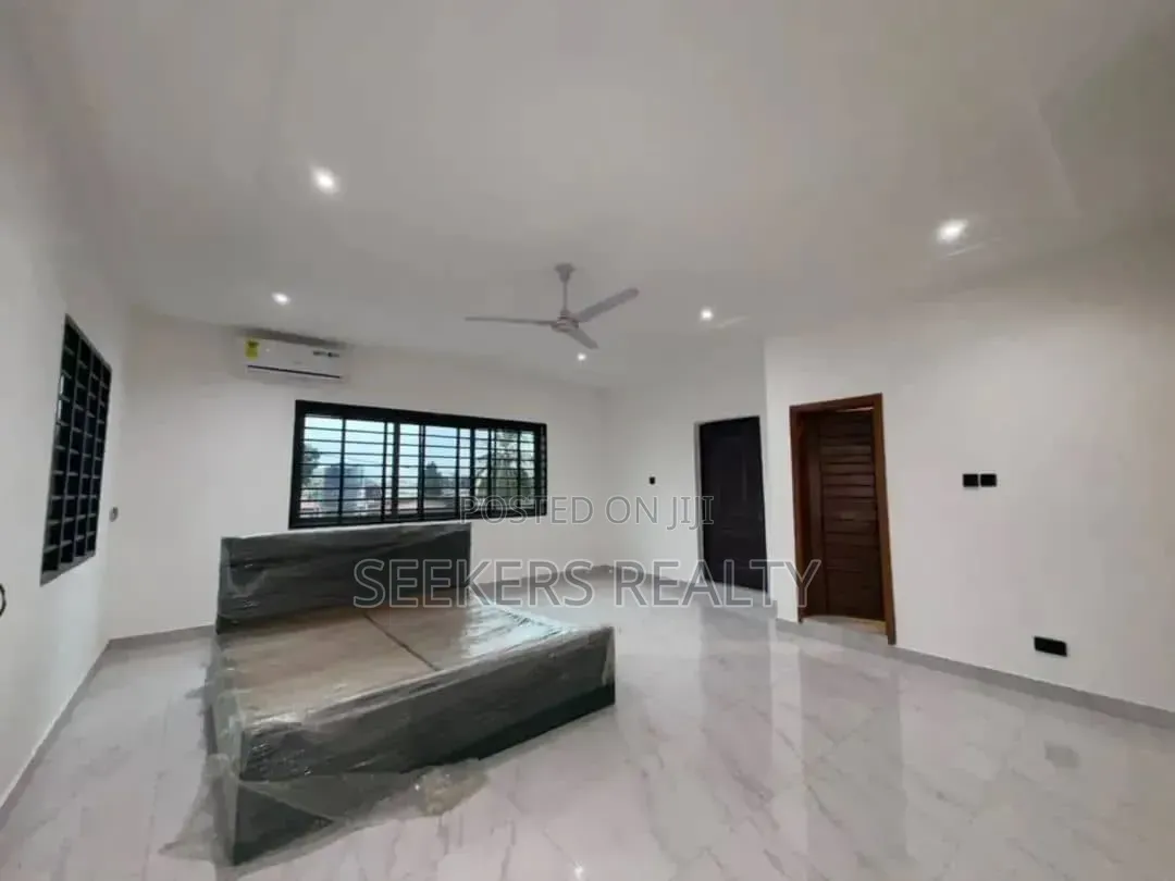 4bdrm House in Seekers Realty, School Junction for sale