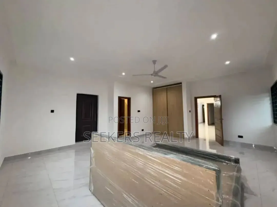 4bdrm House in Seekers Realty, School Junction for sale