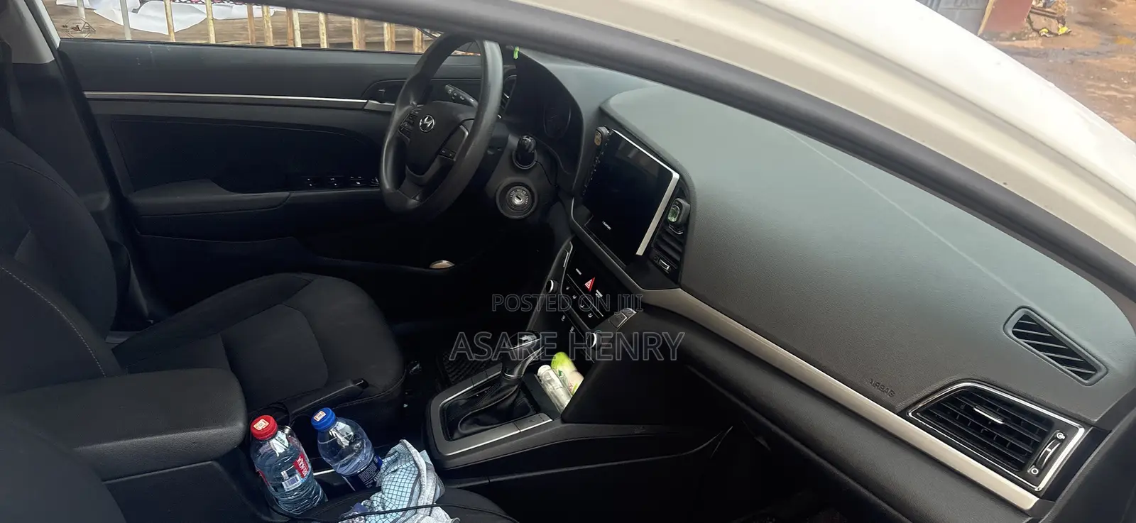 Hyundai Elantra 2017 White