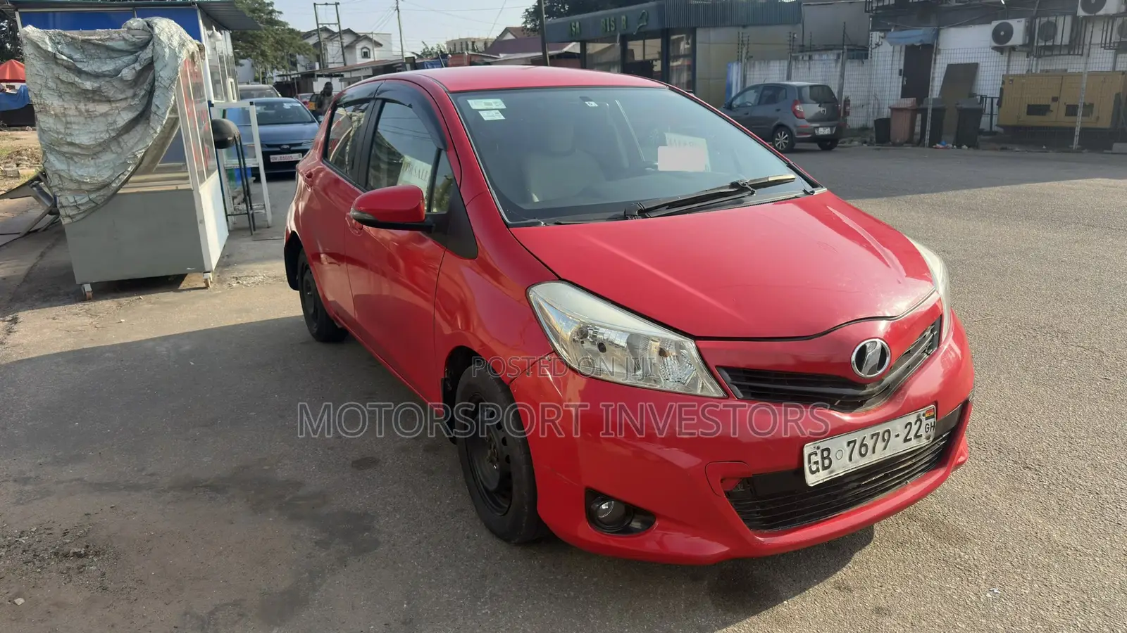 Toyota Vitz 1.5 FWD 5dr 2013 Red