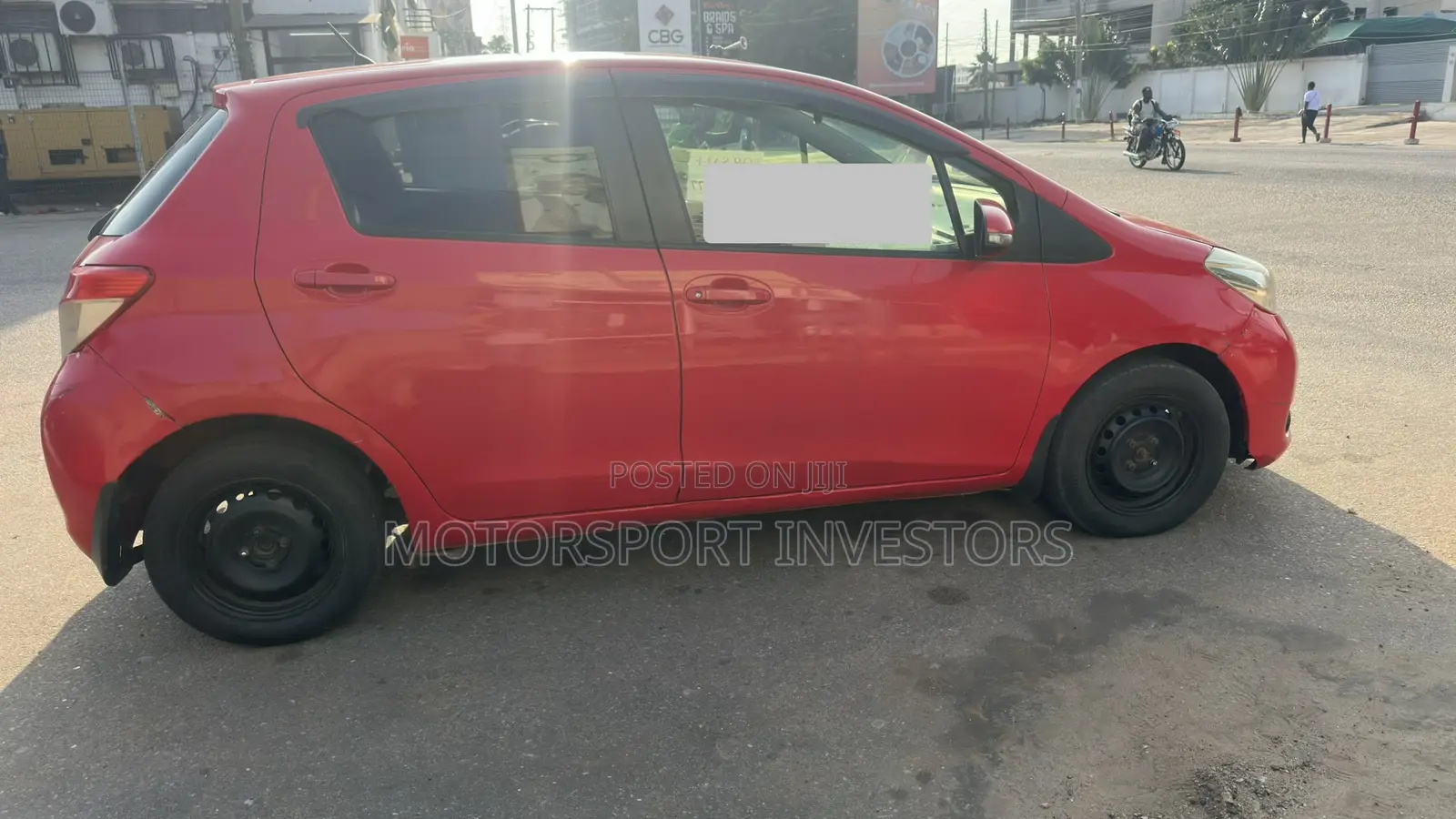 Toyota Vitz 1.5 FWD 5dr 2013 Red