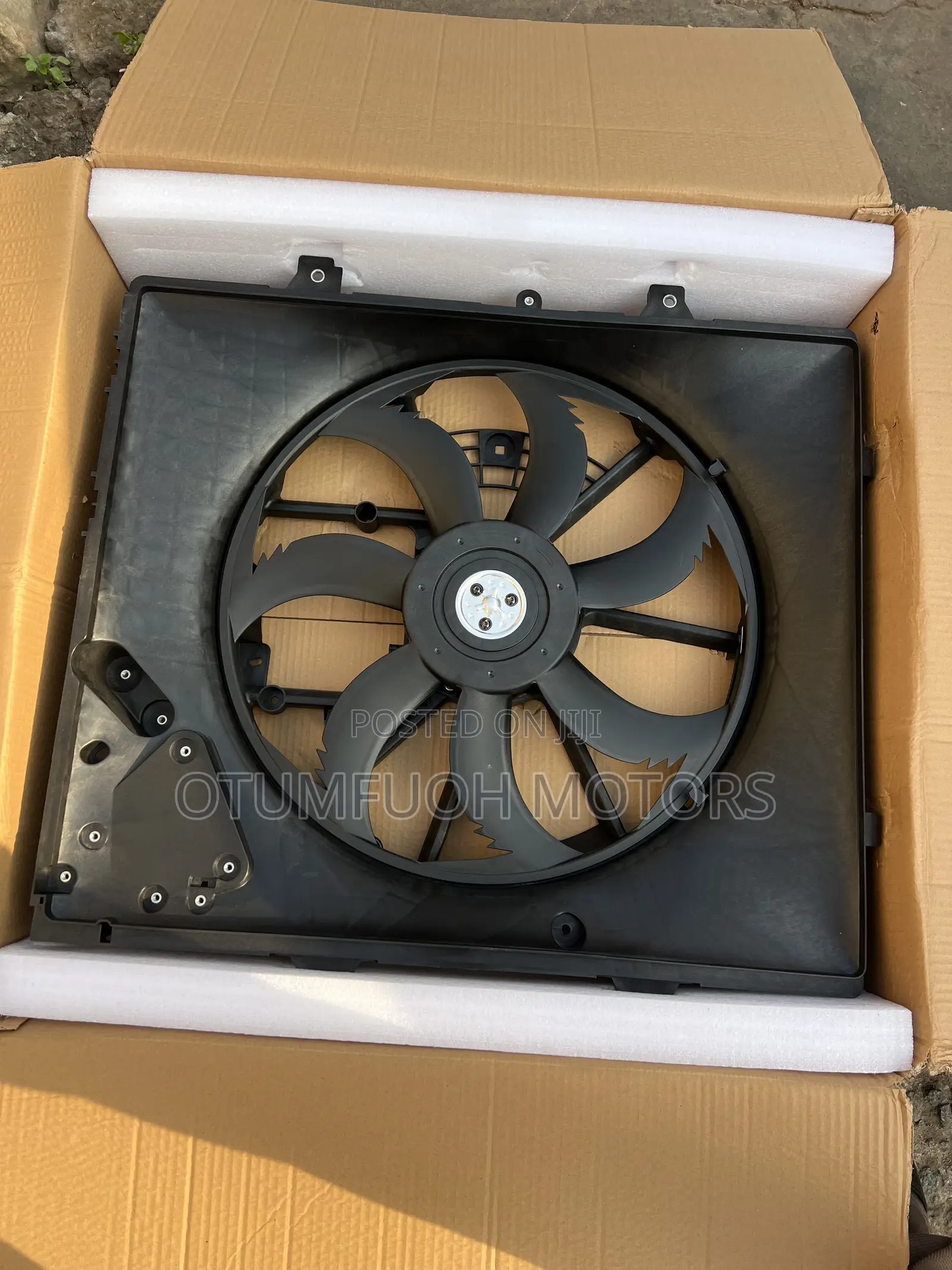 Toyota Tacoma 2023 2024 2025 2026 Fan