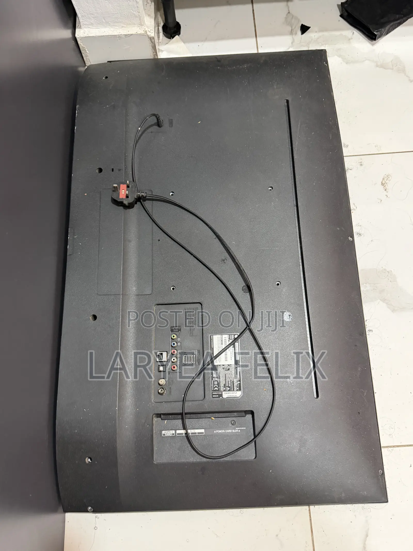 TCL 42 Inches TV