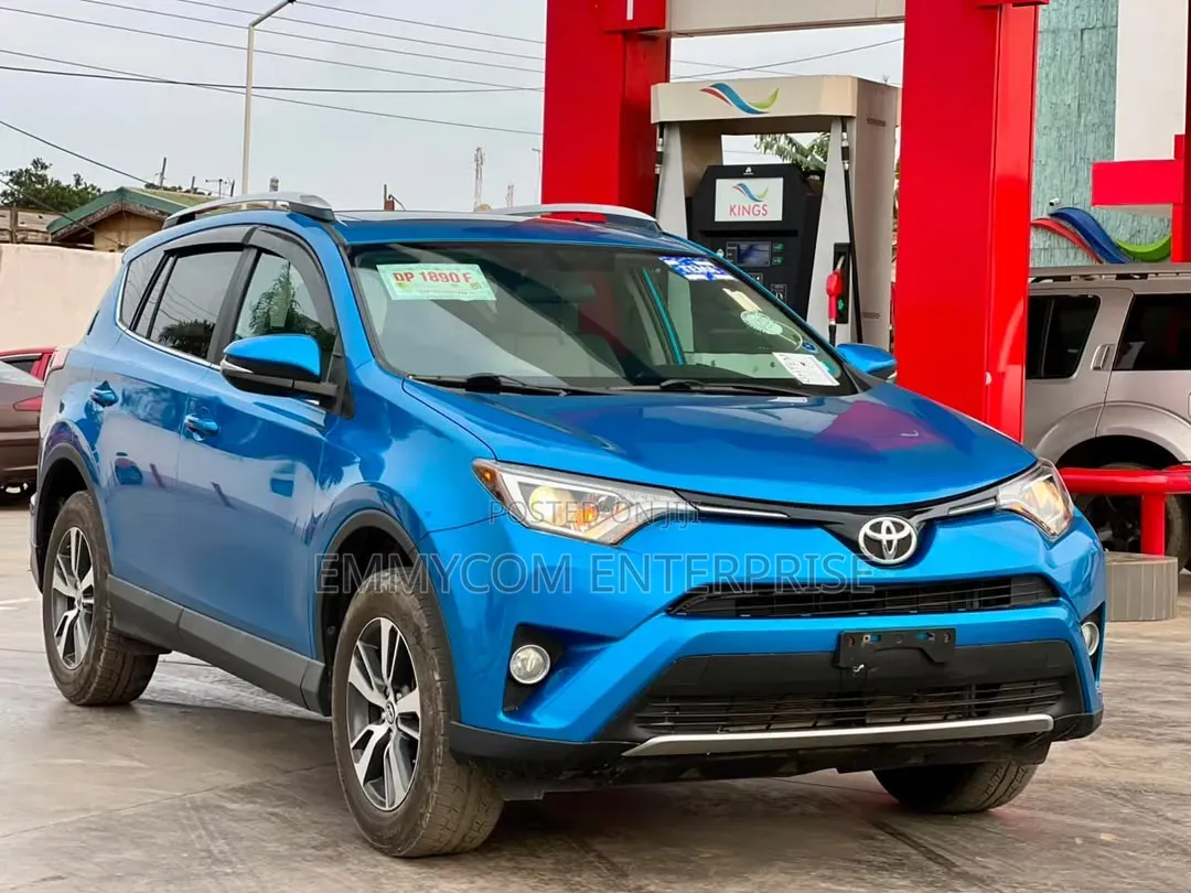 Toyota RAV4 2016 Blue
