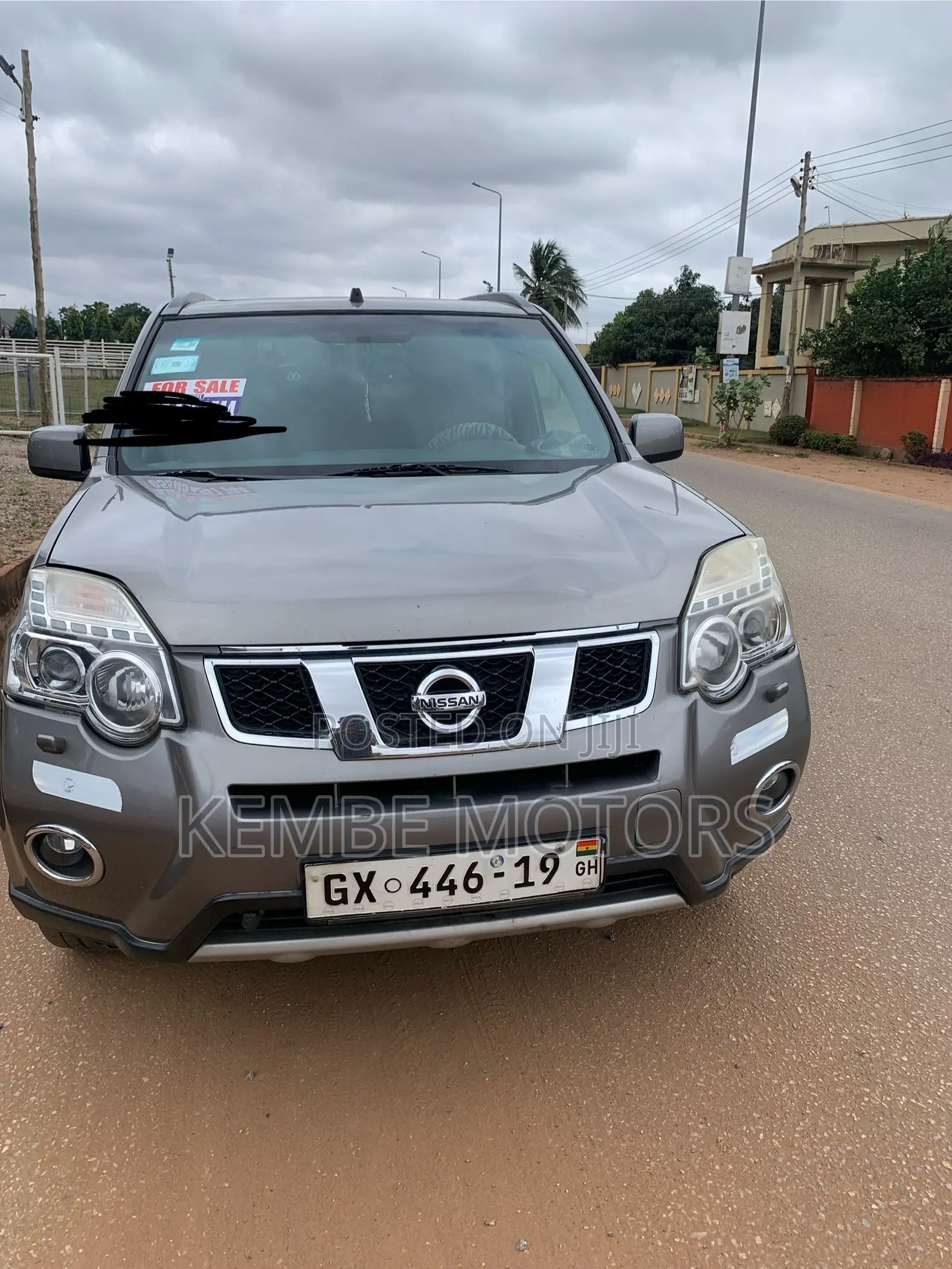 Nissan X-Trail 2012 Brown